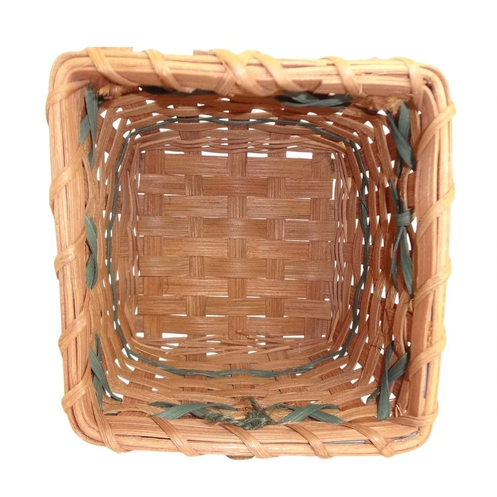 Hand Woven Wood Basket with Heart Cutout Lid Wire Handle‎ Rustic Farmhouse Decor